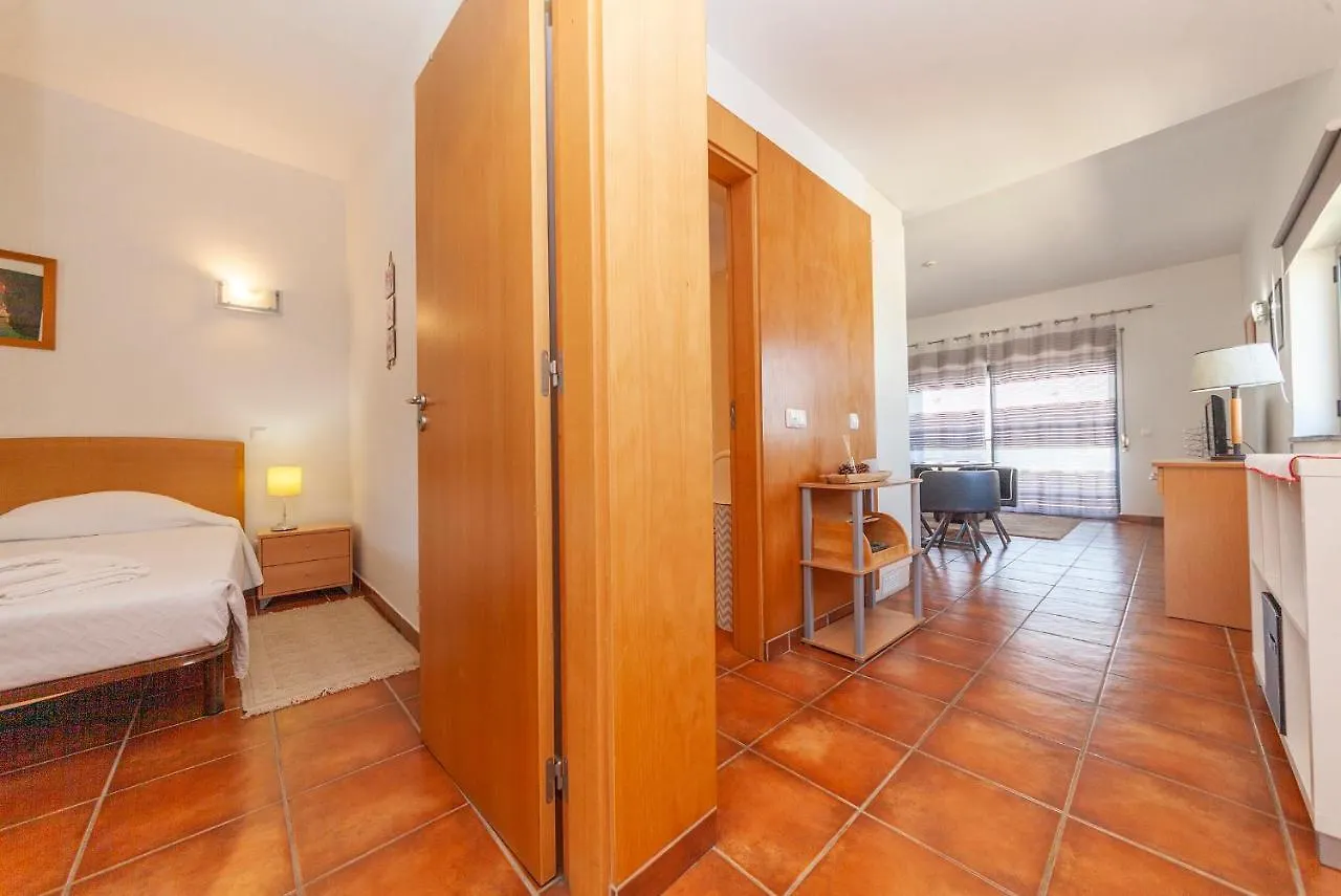 A21 - 1 Bed Apartment In Marinapark Lagos